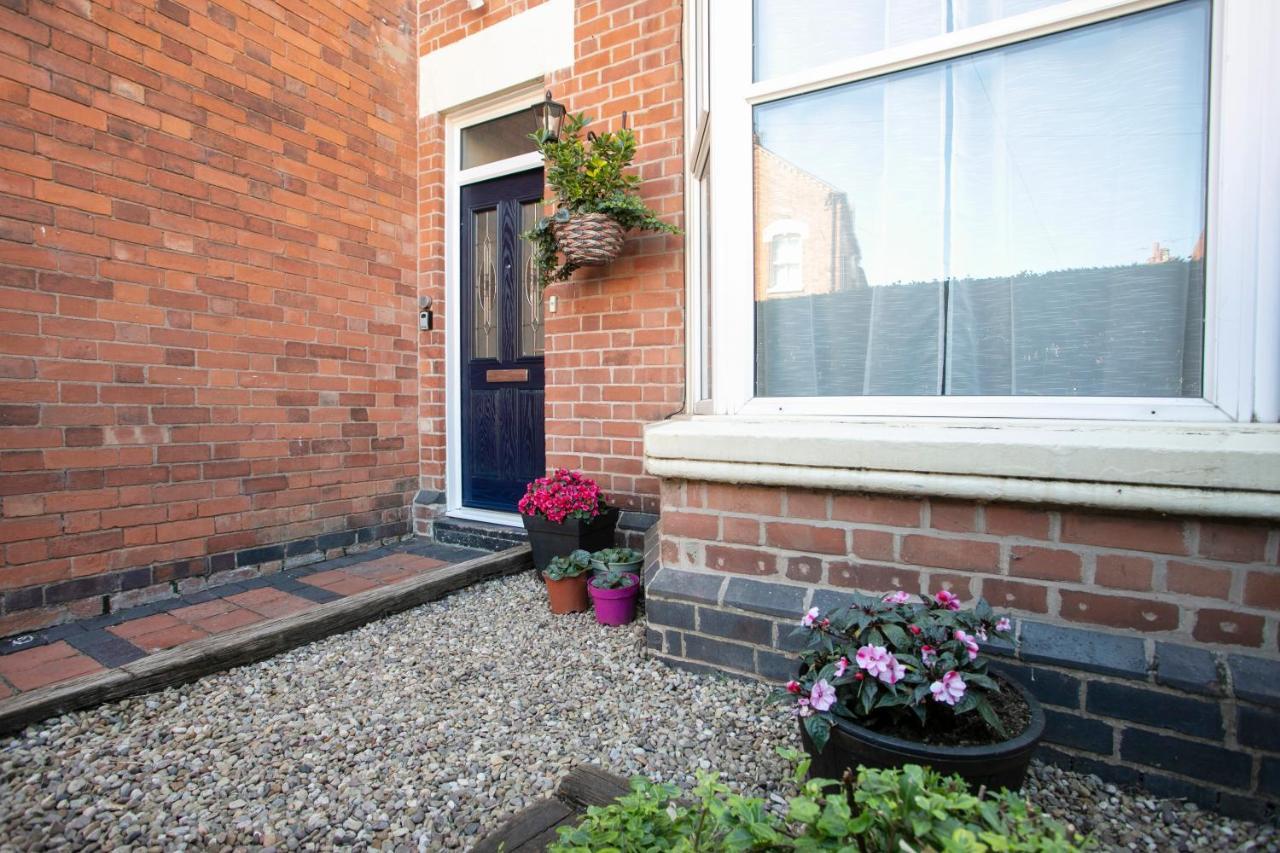 Spring Villa Leicester Exterior photo
